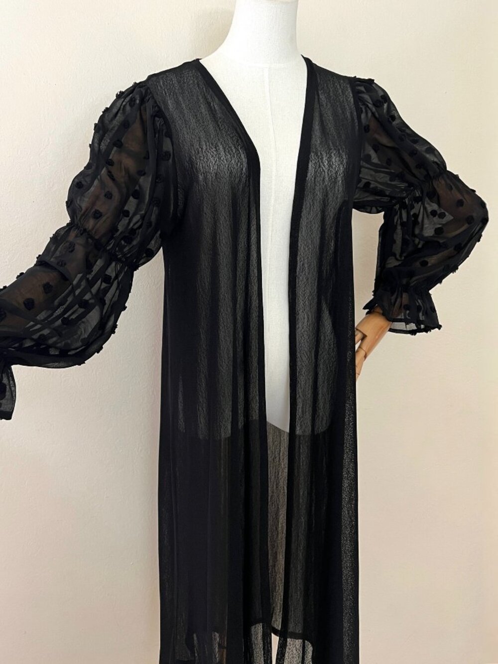 Ember Black Sheer Romantic Duster Robe Voluminous Swiss Dot Bishop Sleeves Sz M